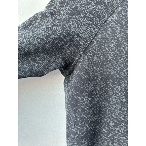 LuluLemon | base layer top - Picture 5 of 11